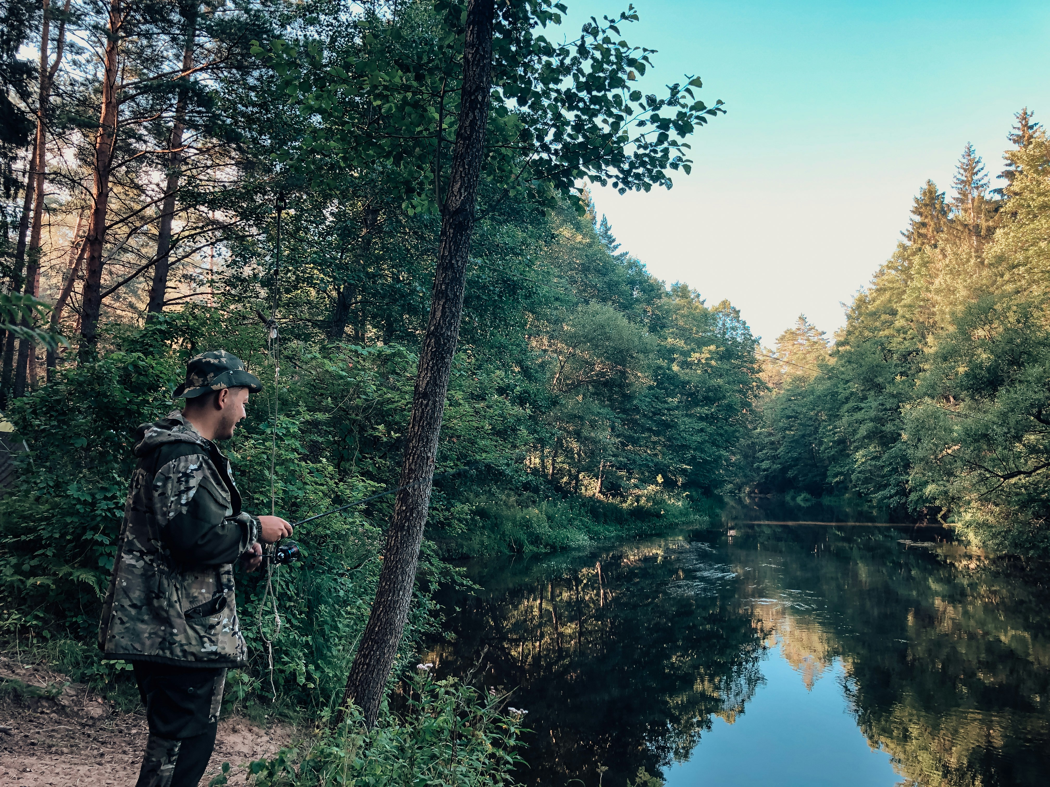 black and white bed linen