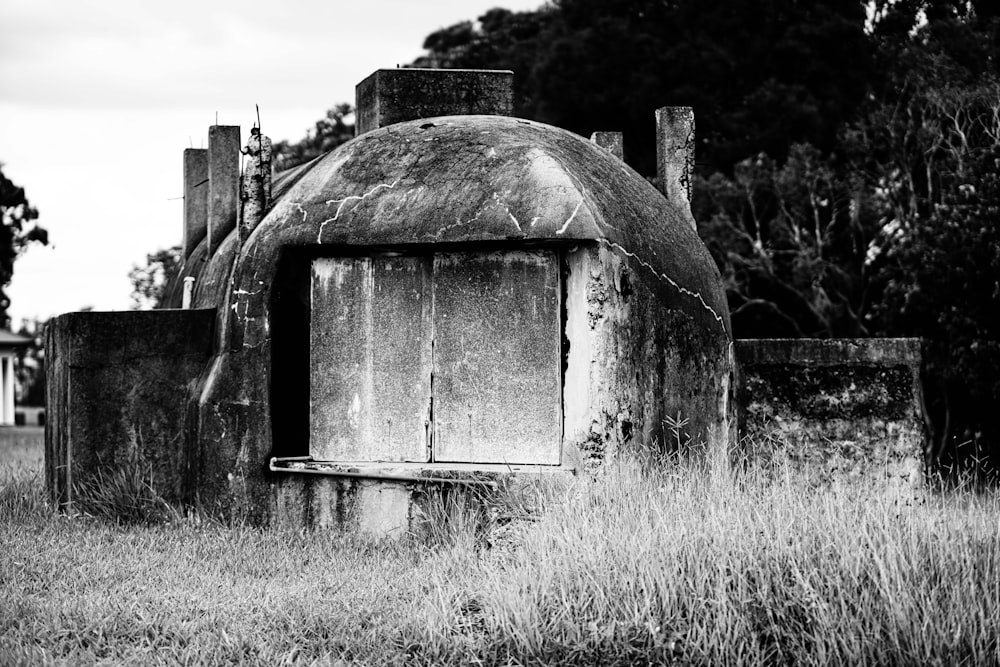 grayscale photo of concrete building