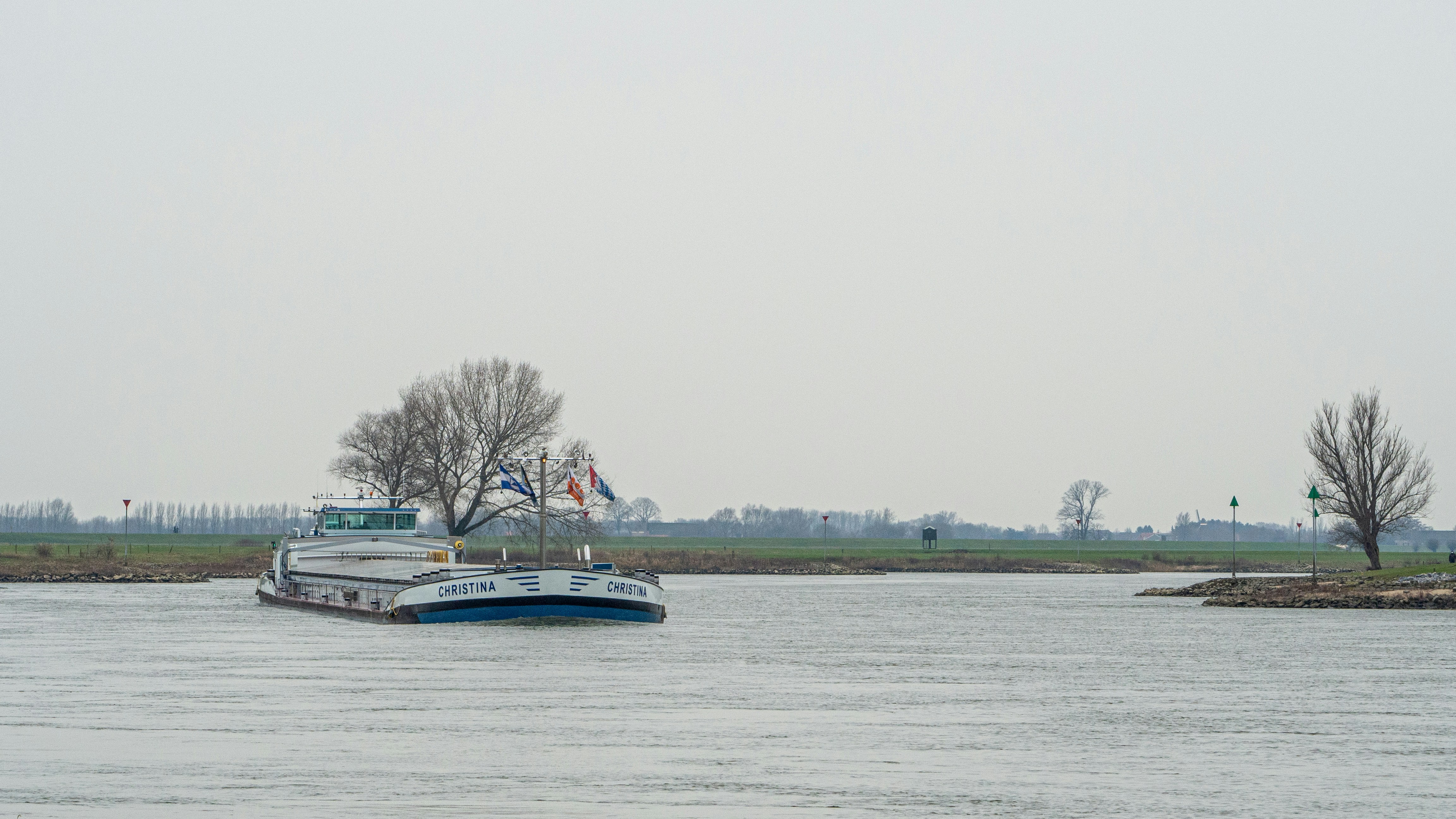 Photo by wimvanteinde