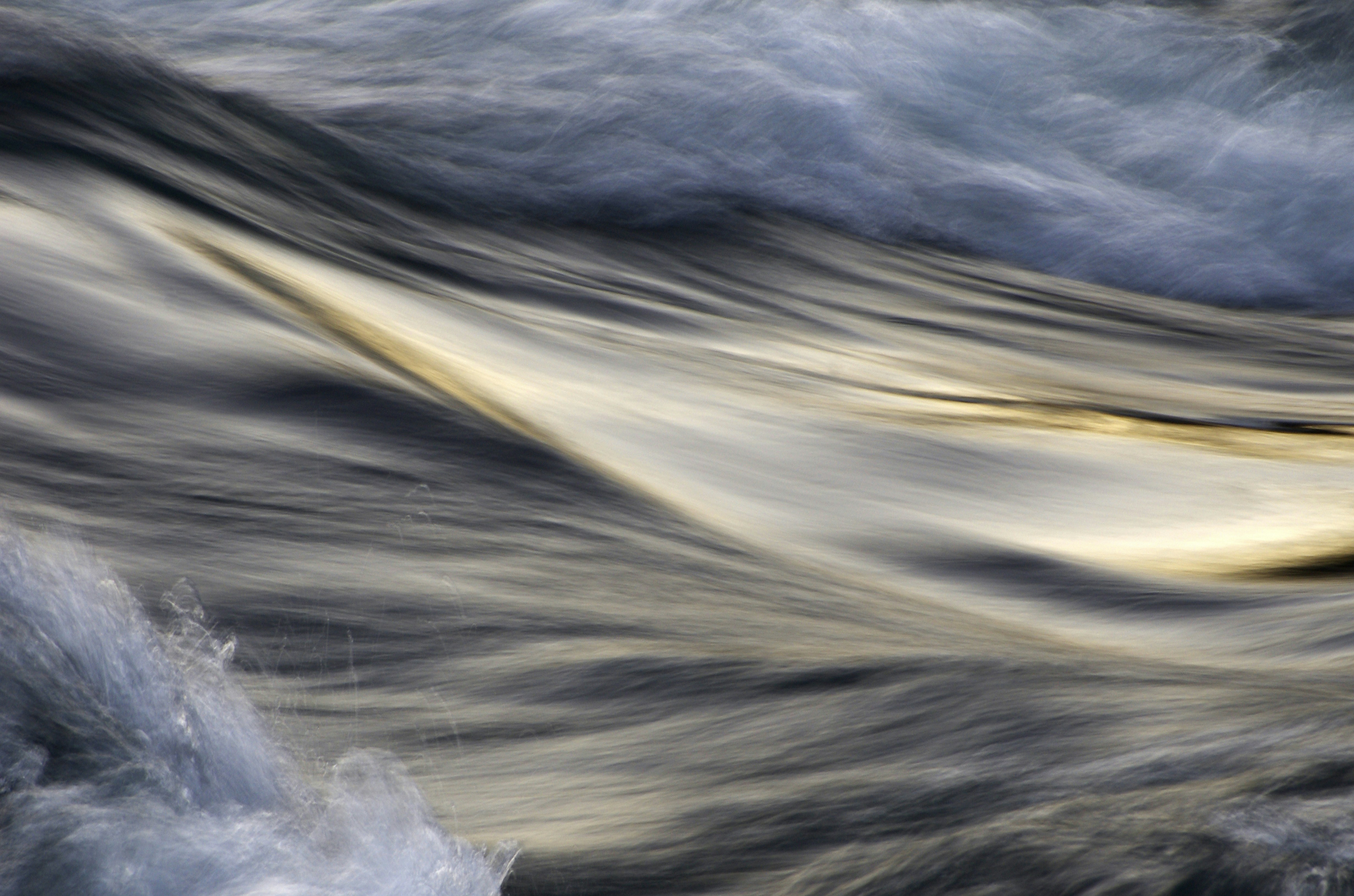 calm abstract wallpaper, wallpaper, Digital Minimalism: Reclaiming Focus in a Noisy World 3