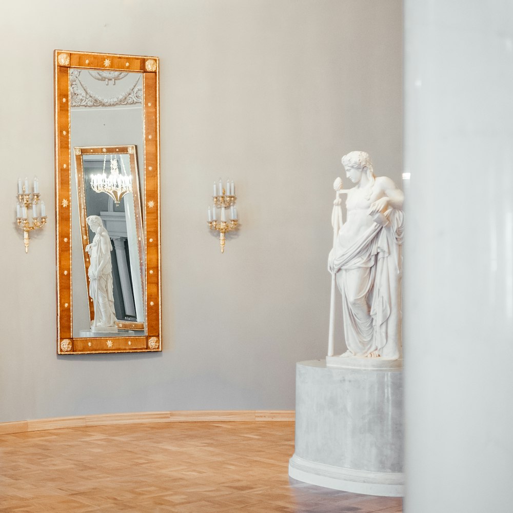 woman in white dress statue