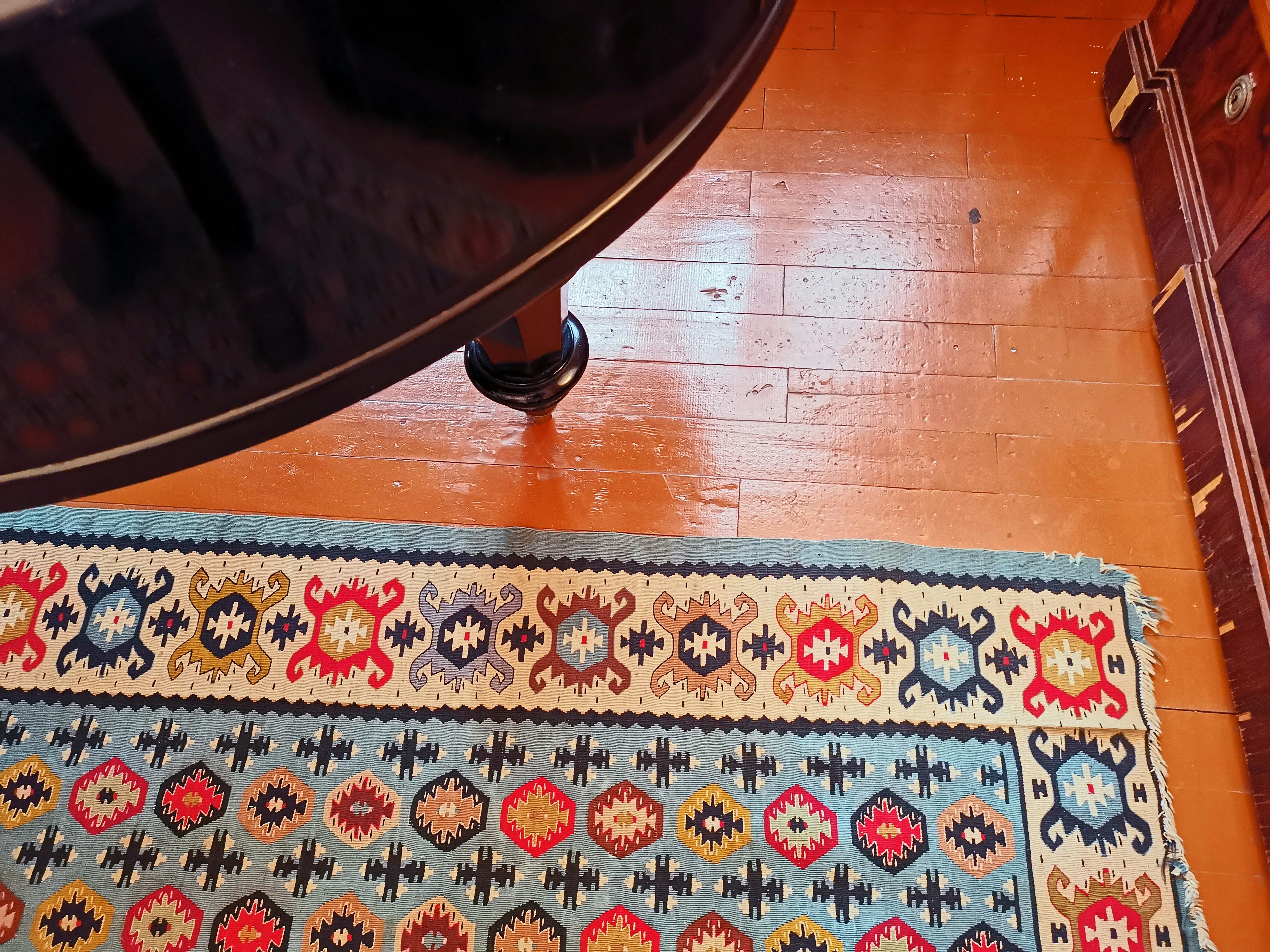 Stylish Geometric Rug