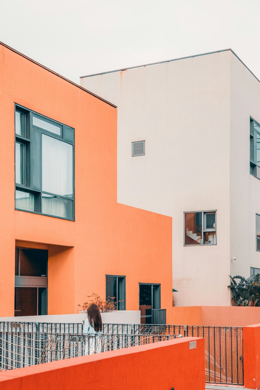 brown and white concrete building