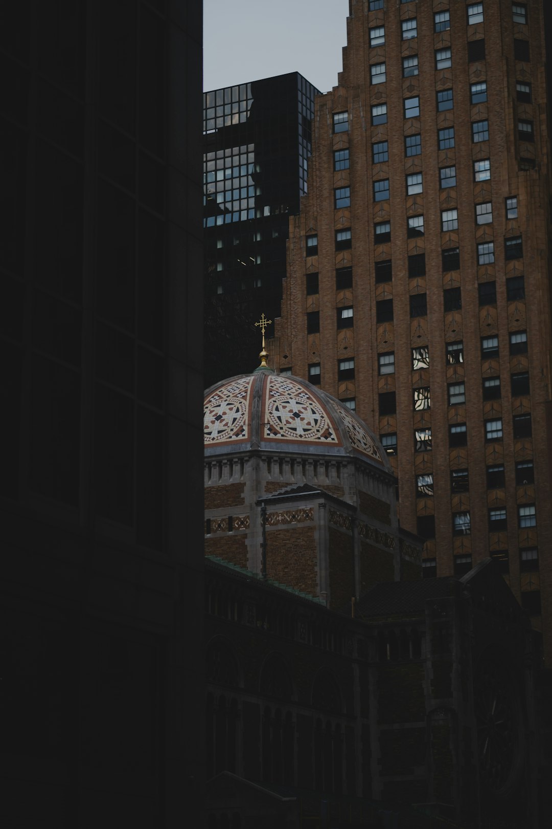 brown and black dome building