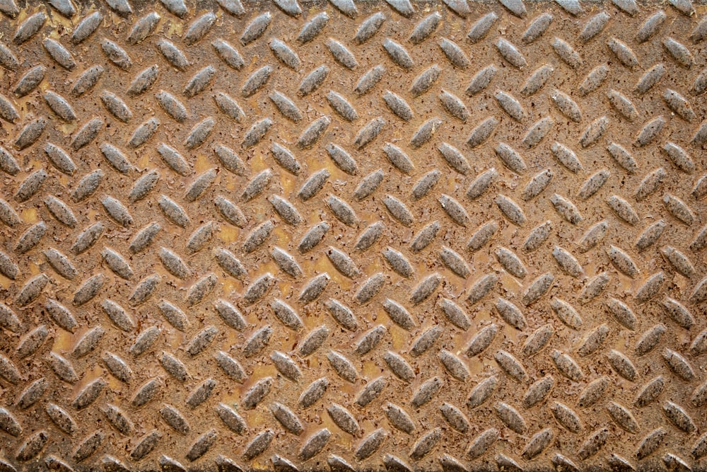 Pavimento de hormigón gris y marrón