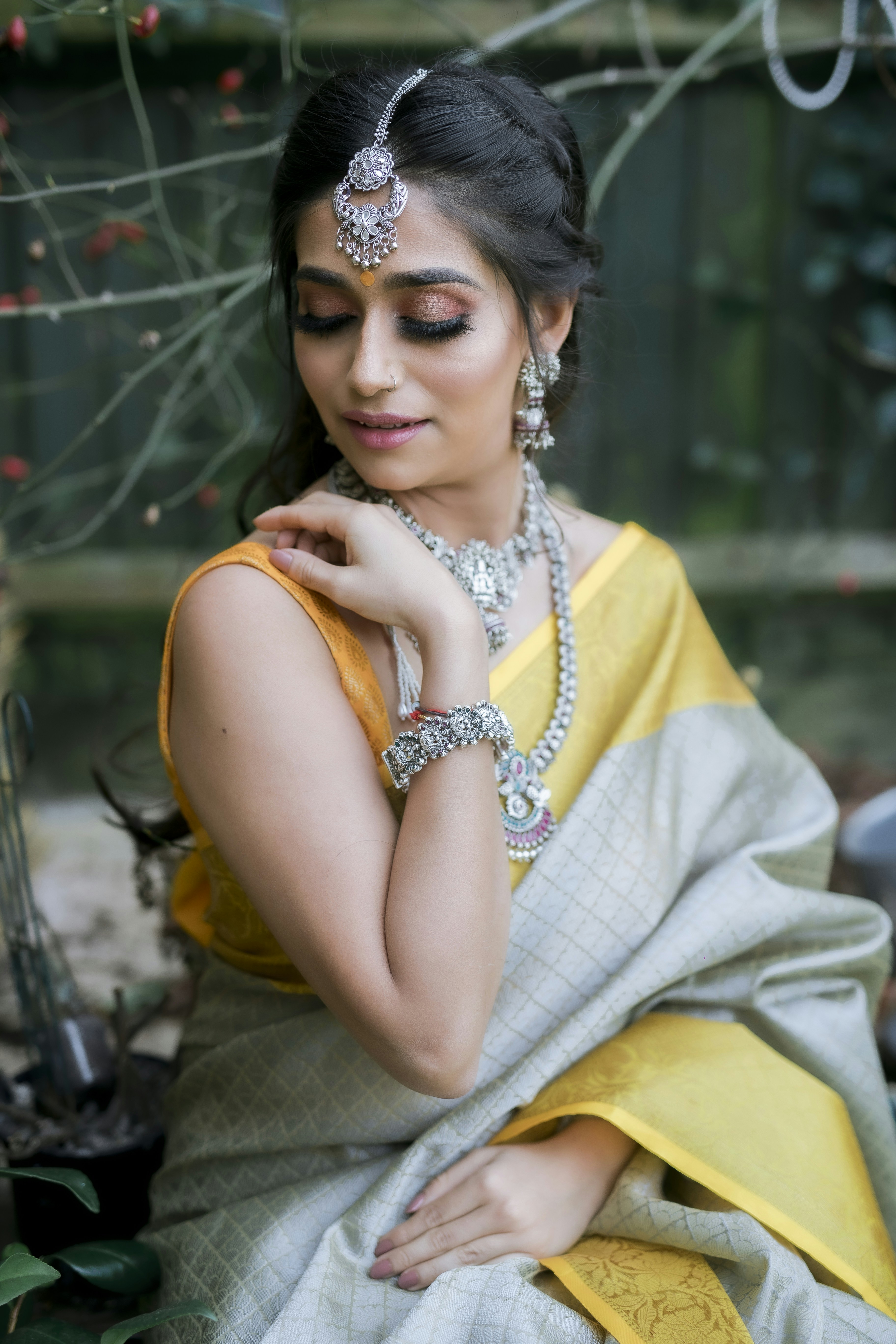 999+ Saree Photoshoot Pictures | Download Free Images on Unsplash