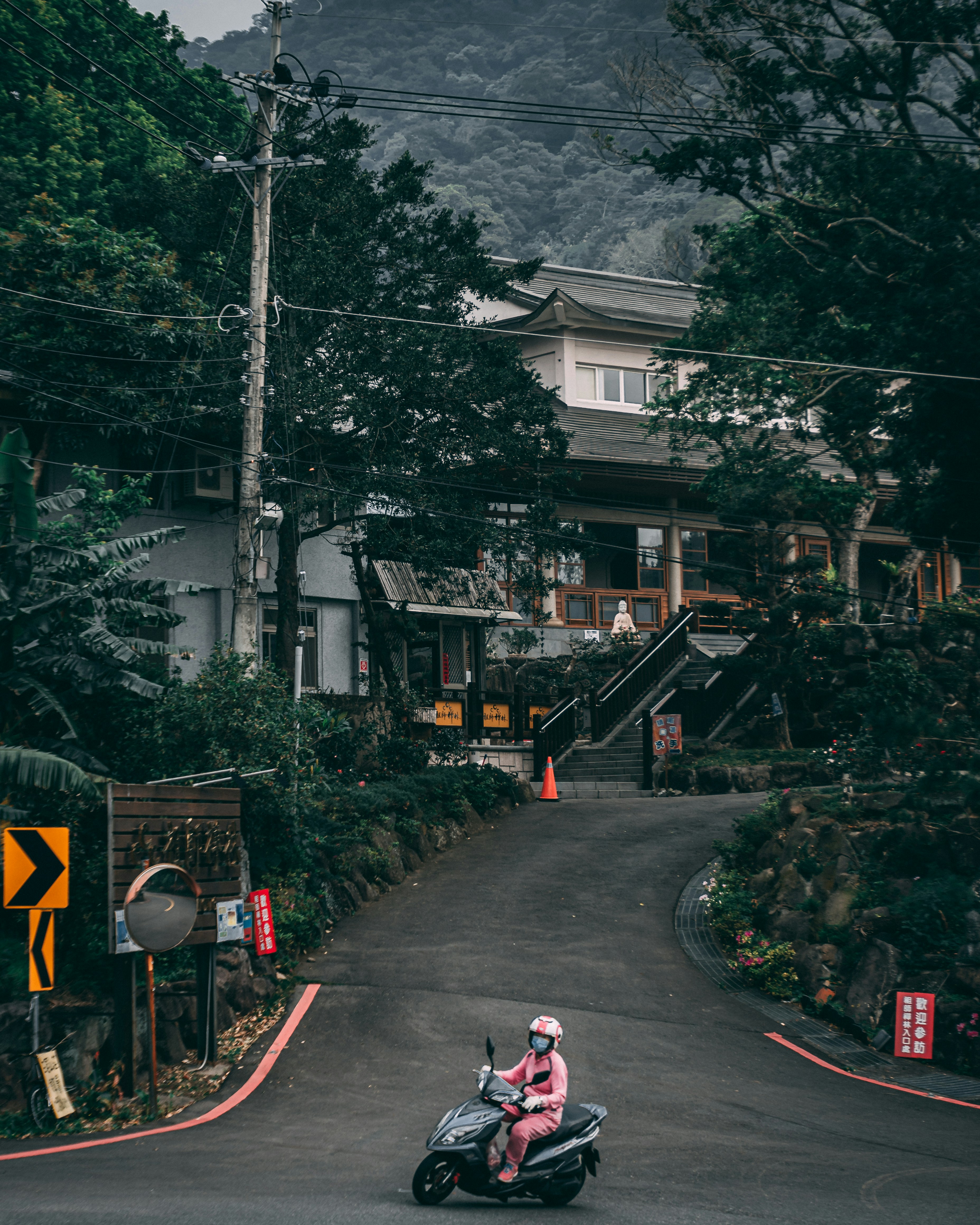Photo by junhochak