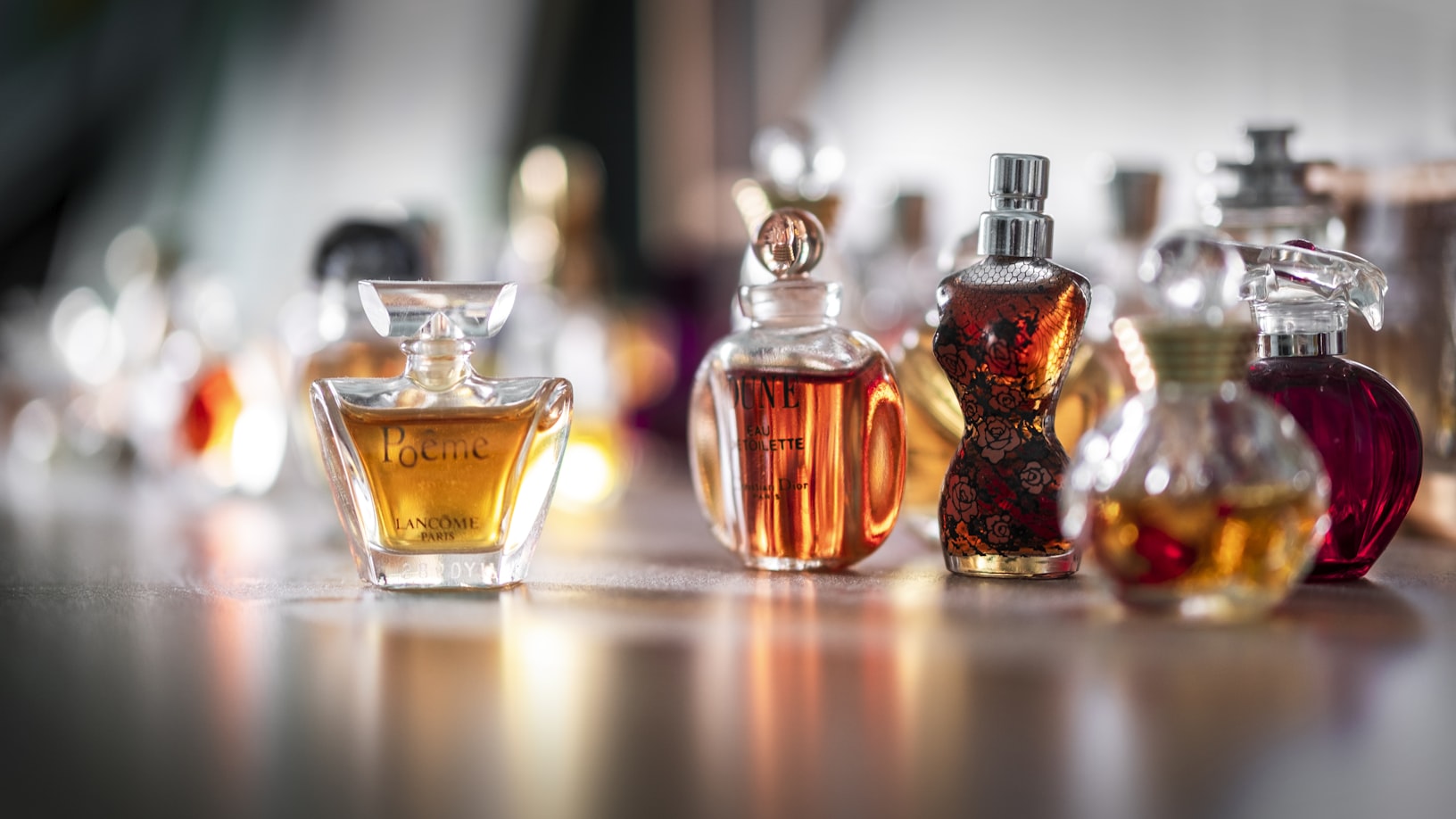 Quelle est la différence entre parfum et eau de parfum ? - Rakuten