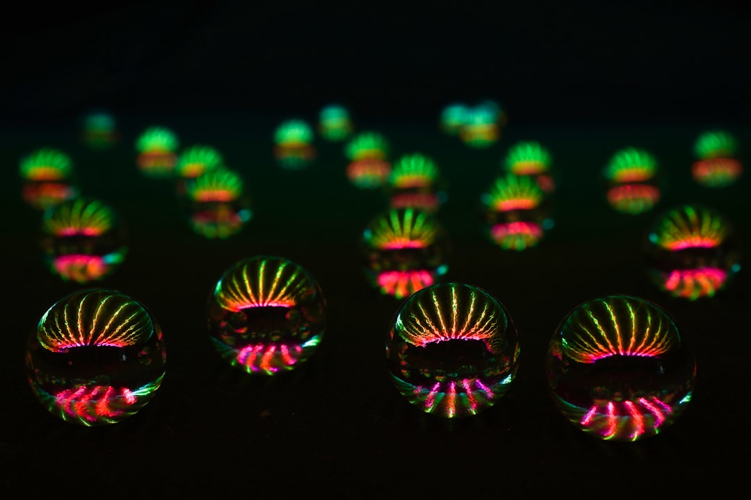 blue red and yellow lights, Light trail in the orb