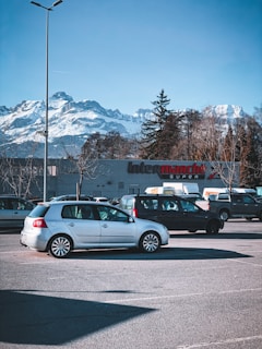 Logo of Bravo supermarket, a partner company of Flexparking