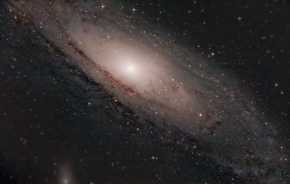 Betelgeuse red giant — detailed close-up view