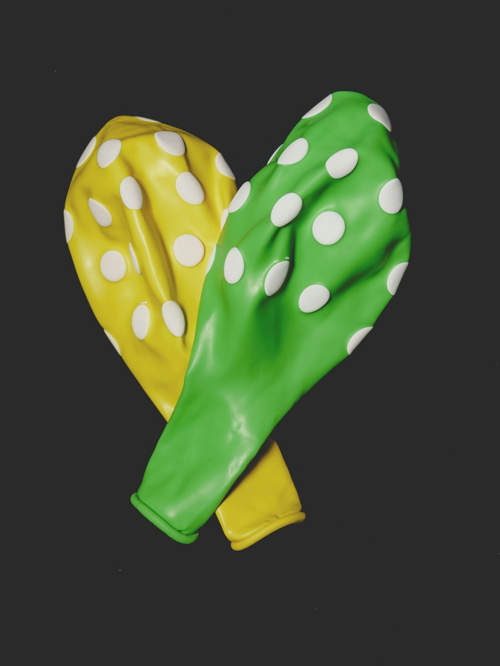 balão cardíaco verde e amarelo