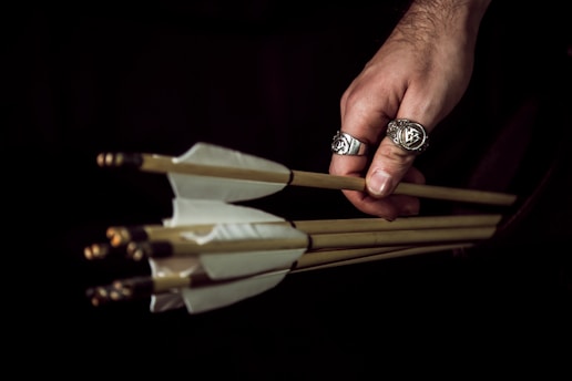 Arrows: Carbon vs. Aluminum vs. Wood (Weight, Straightness, and Durability)