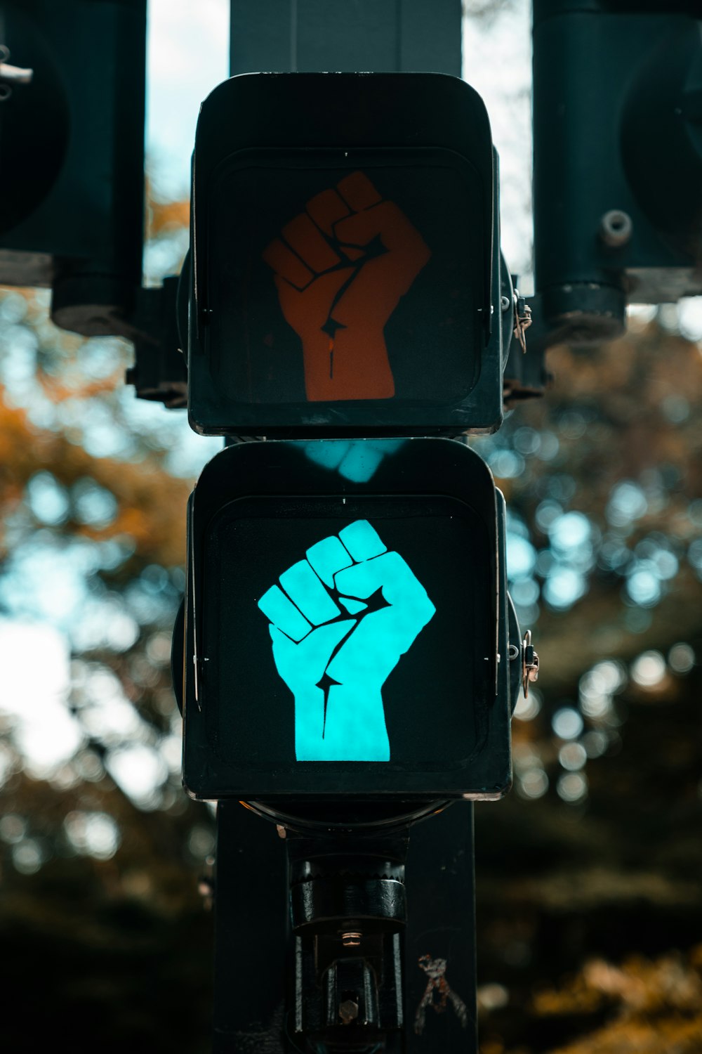 Schwarze Ampel ohne Schild