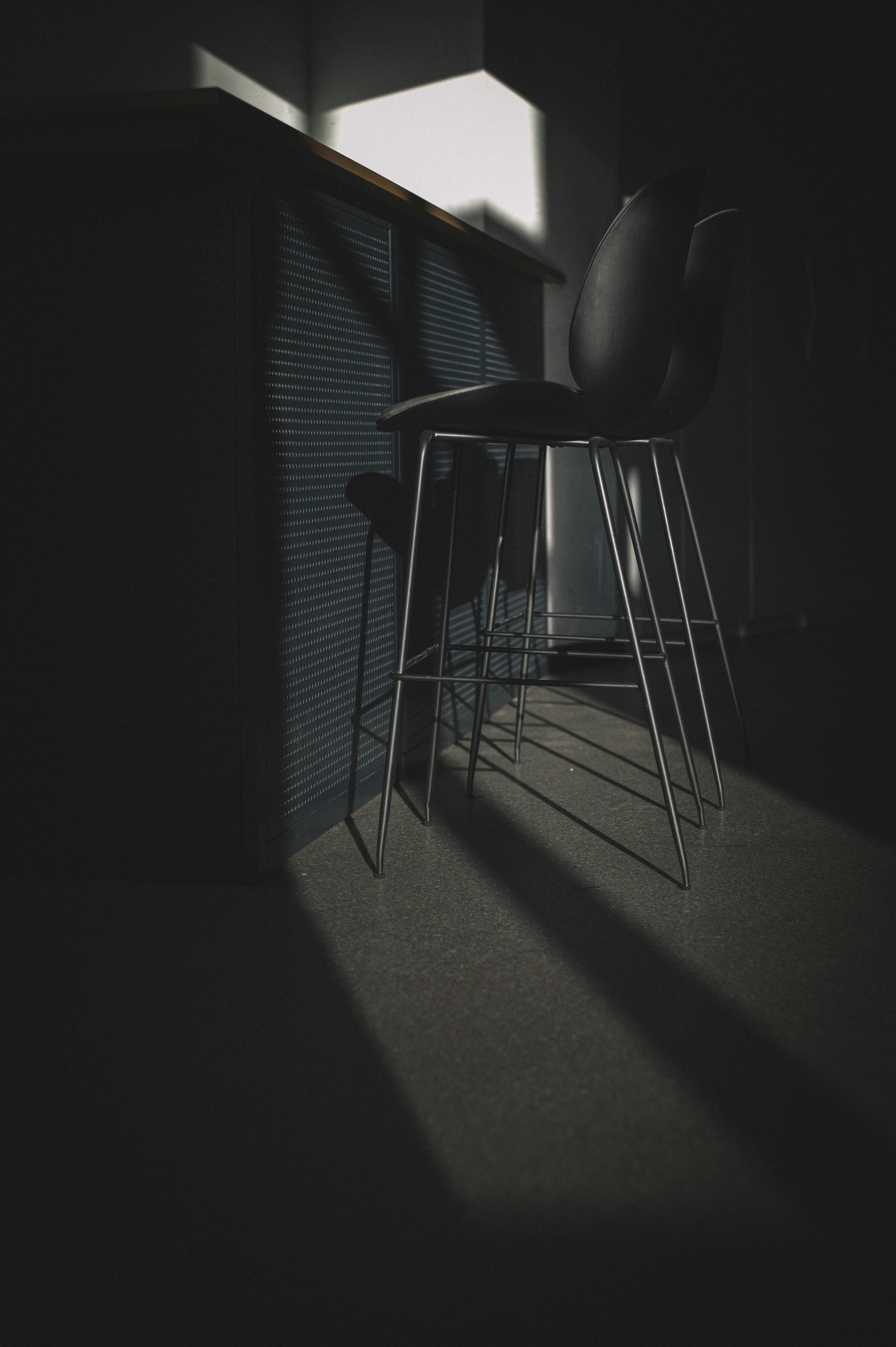 DCG closes subsidiaries and downsizes Genesis