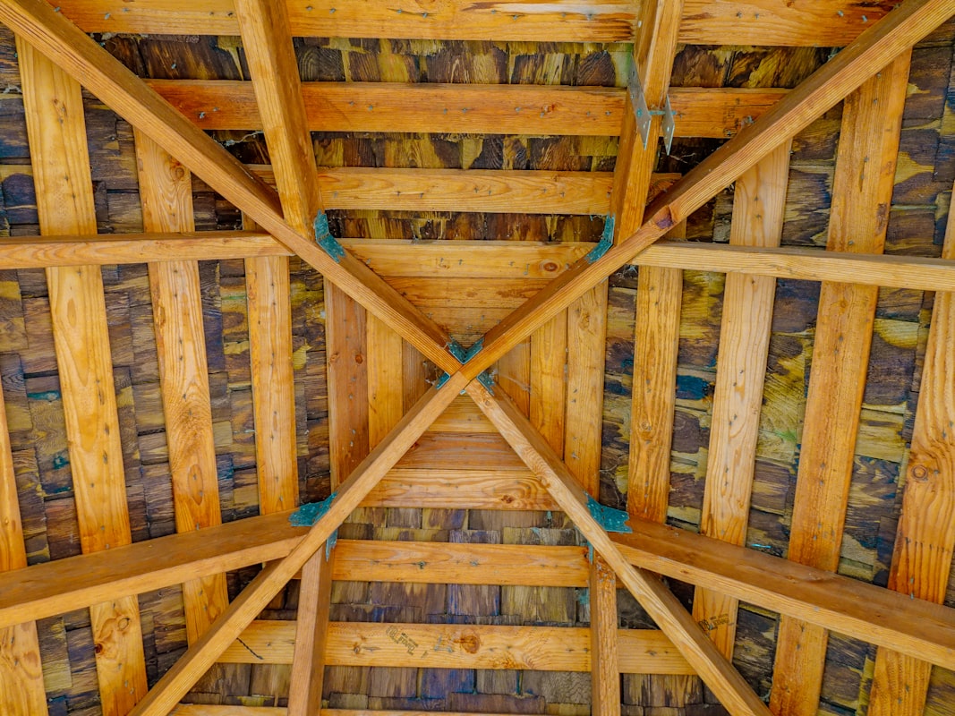 Timber Frame Garage - Photo 3