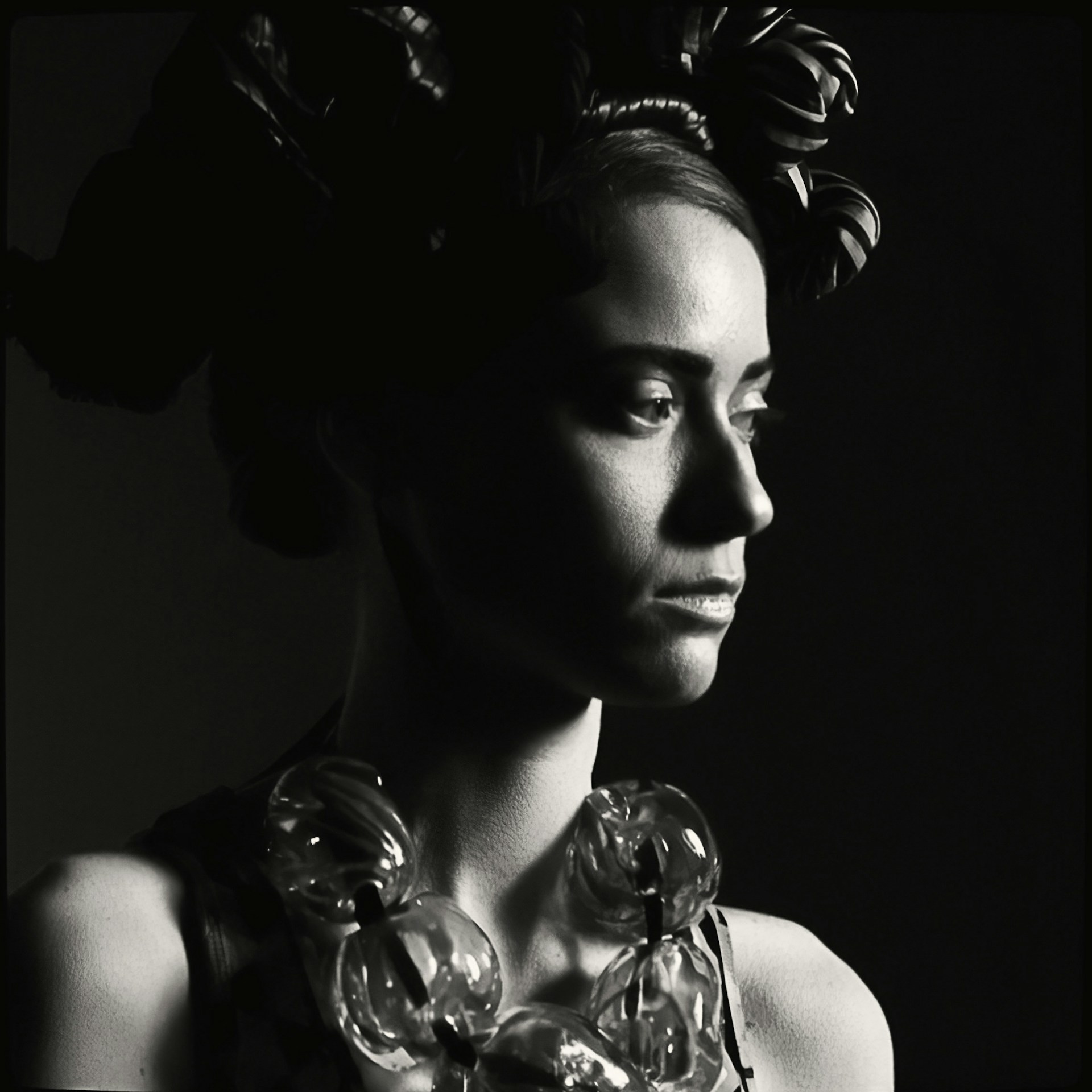 black and white bed linen