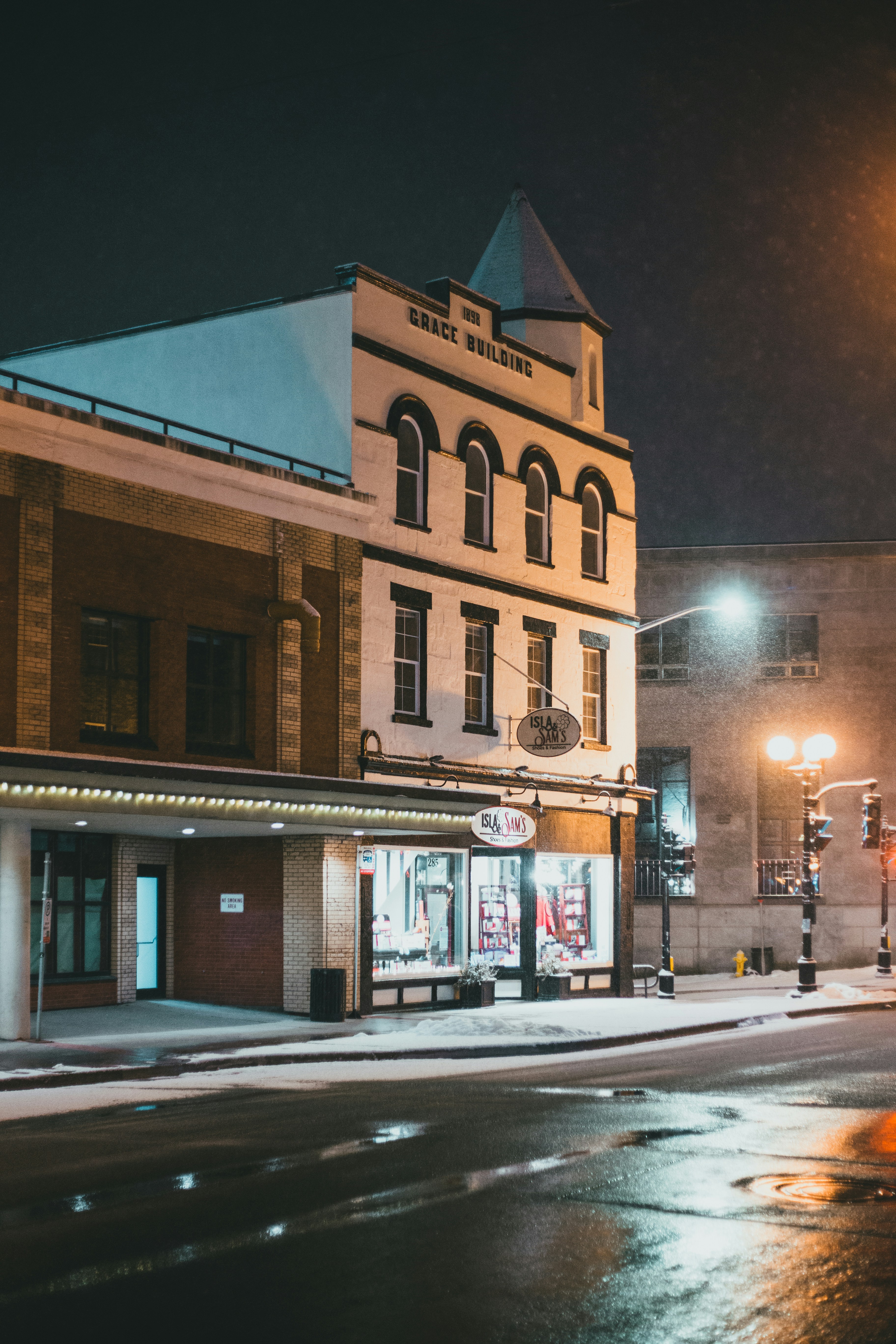 Photo by introspectivedsgn