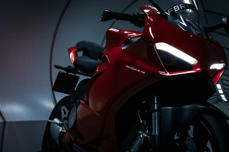 Yamaha R9