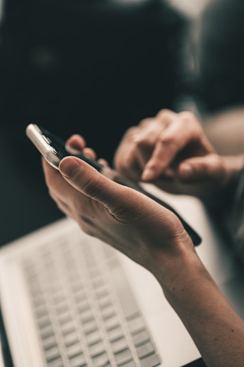 persona contacto por telefono