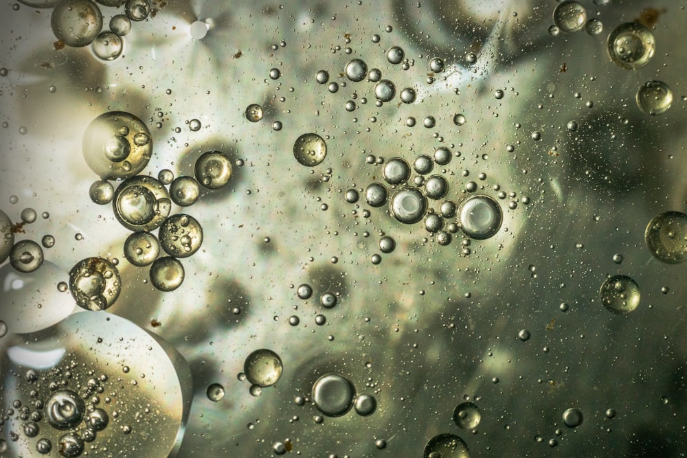 water droplets on glass panel. The website El Planteo spoke with Román Luna, a former soccer player and runner who treats Multiple Sclerosis symptoms with marijuana oil.