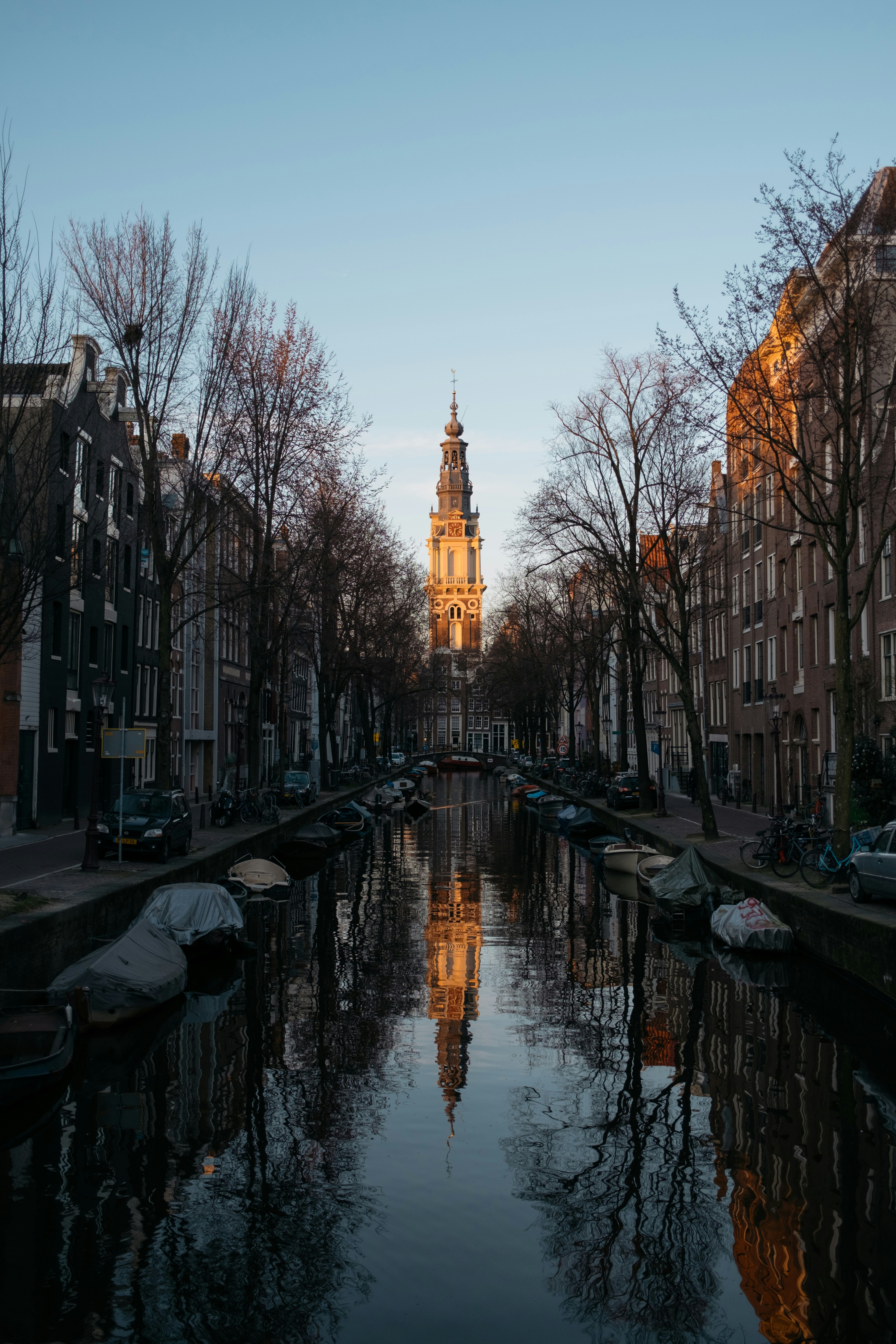 Photo by kiralaktionov