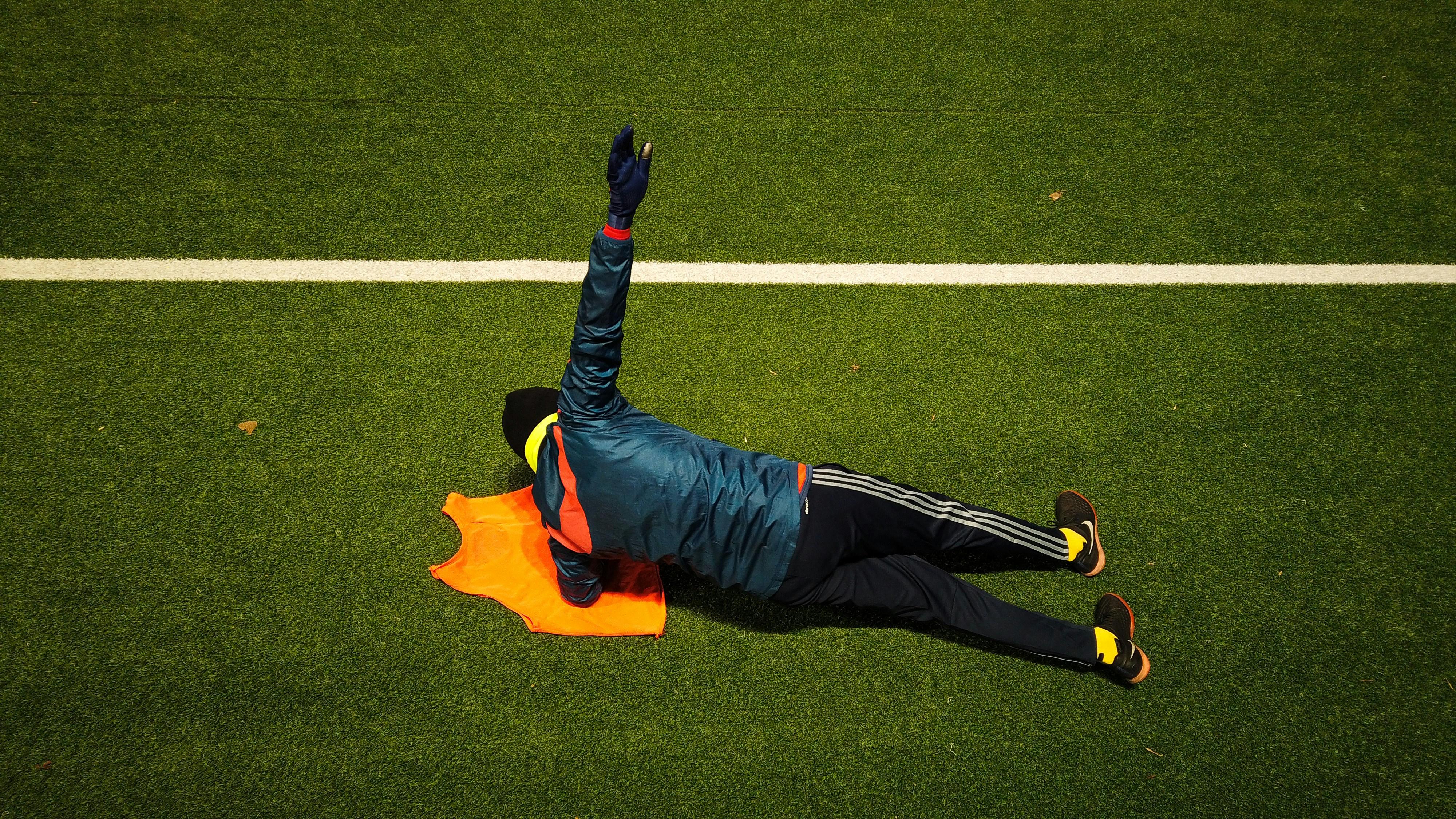 Dynamic Stretching for Football Injury Prevention | TeamStats 