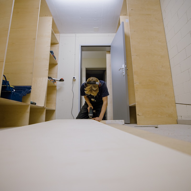 Fitting custom shelving units