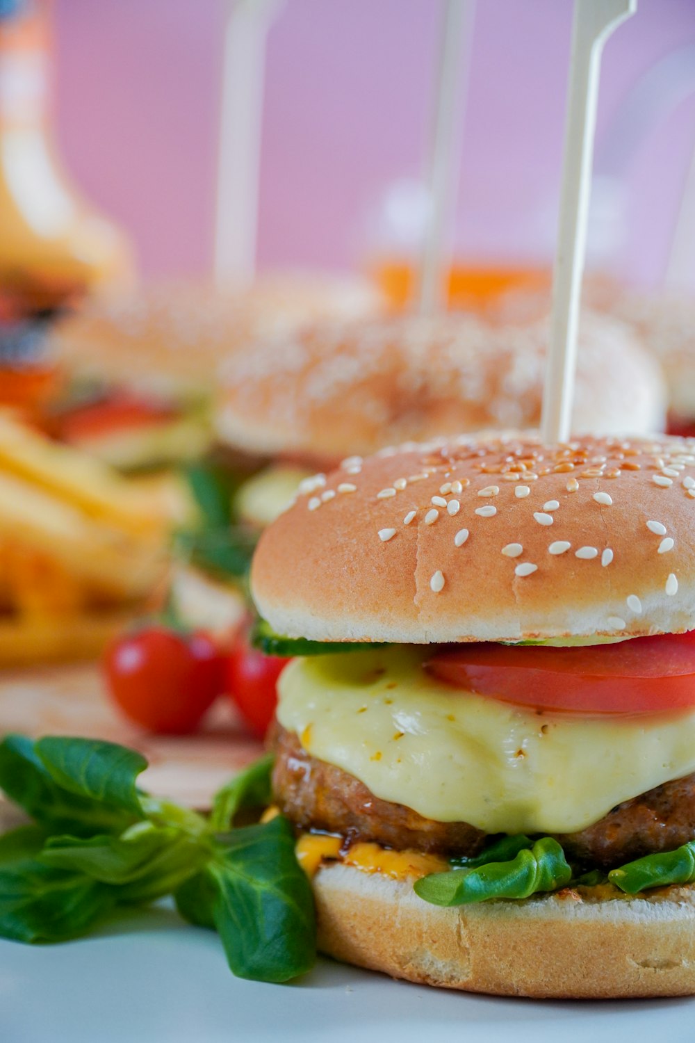 burger with lettuce and tomatoes