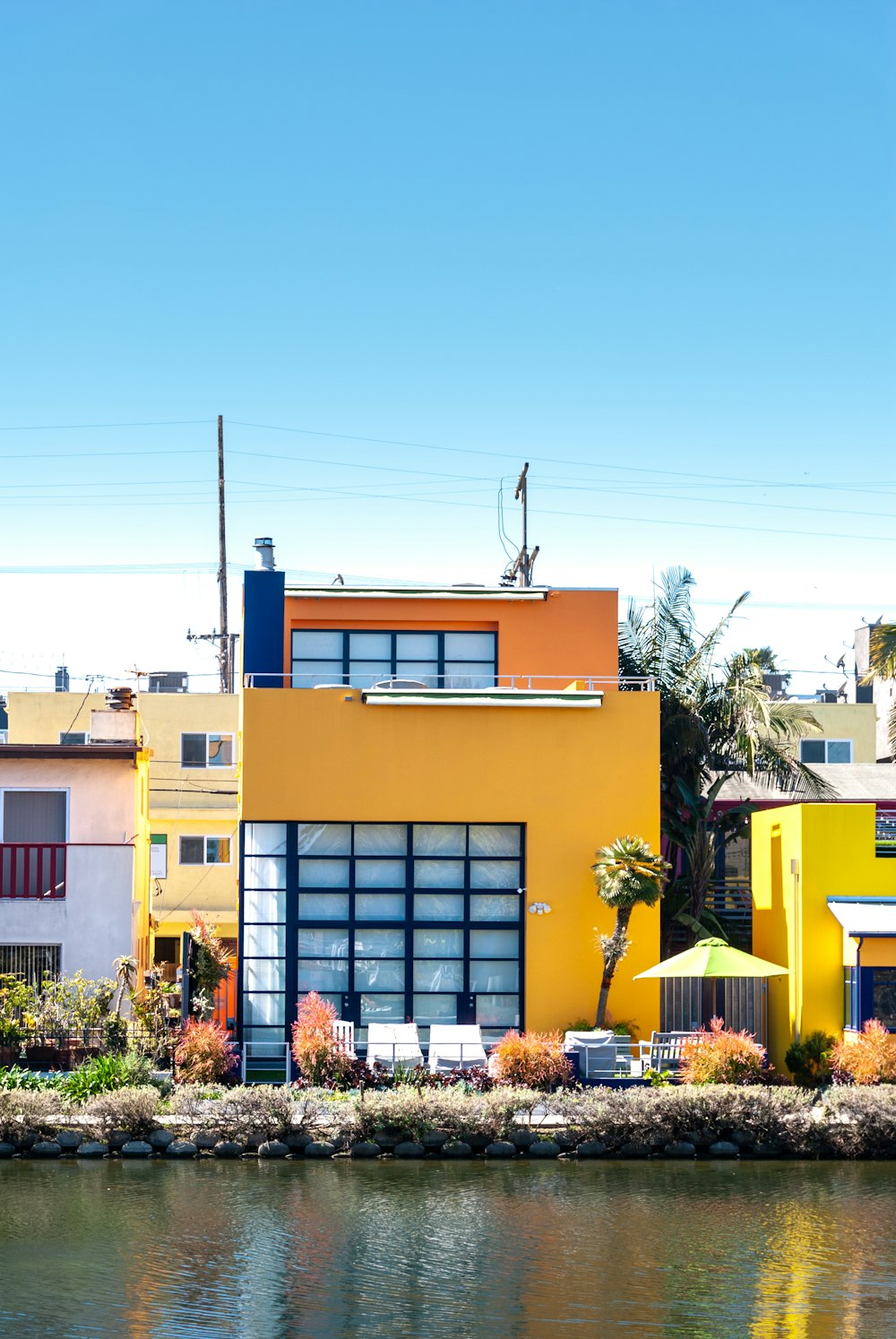 yellow and brown concrete building