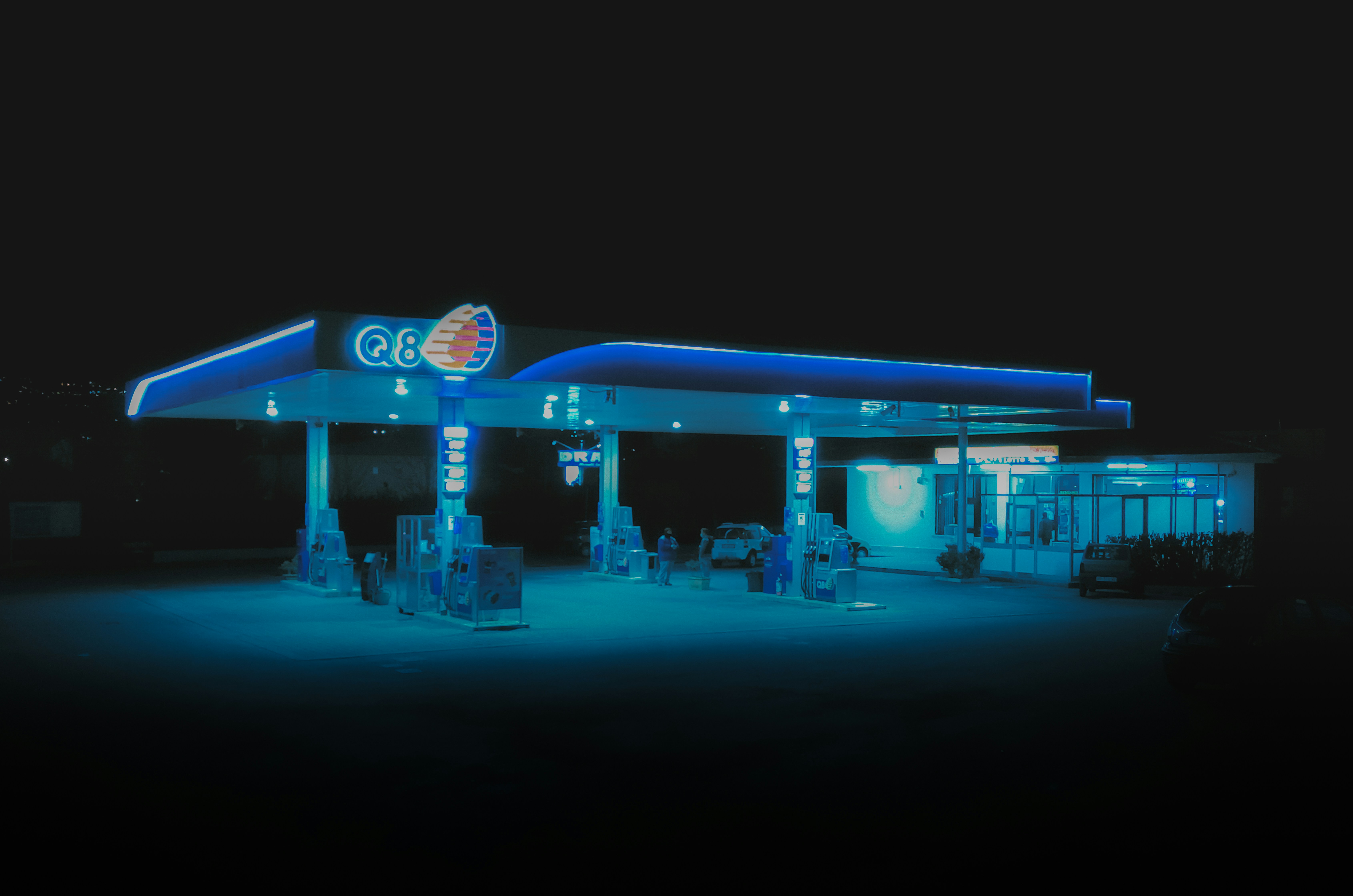 Guaranteed Excellence: Our High Wall Heat Pumps and Installation Services