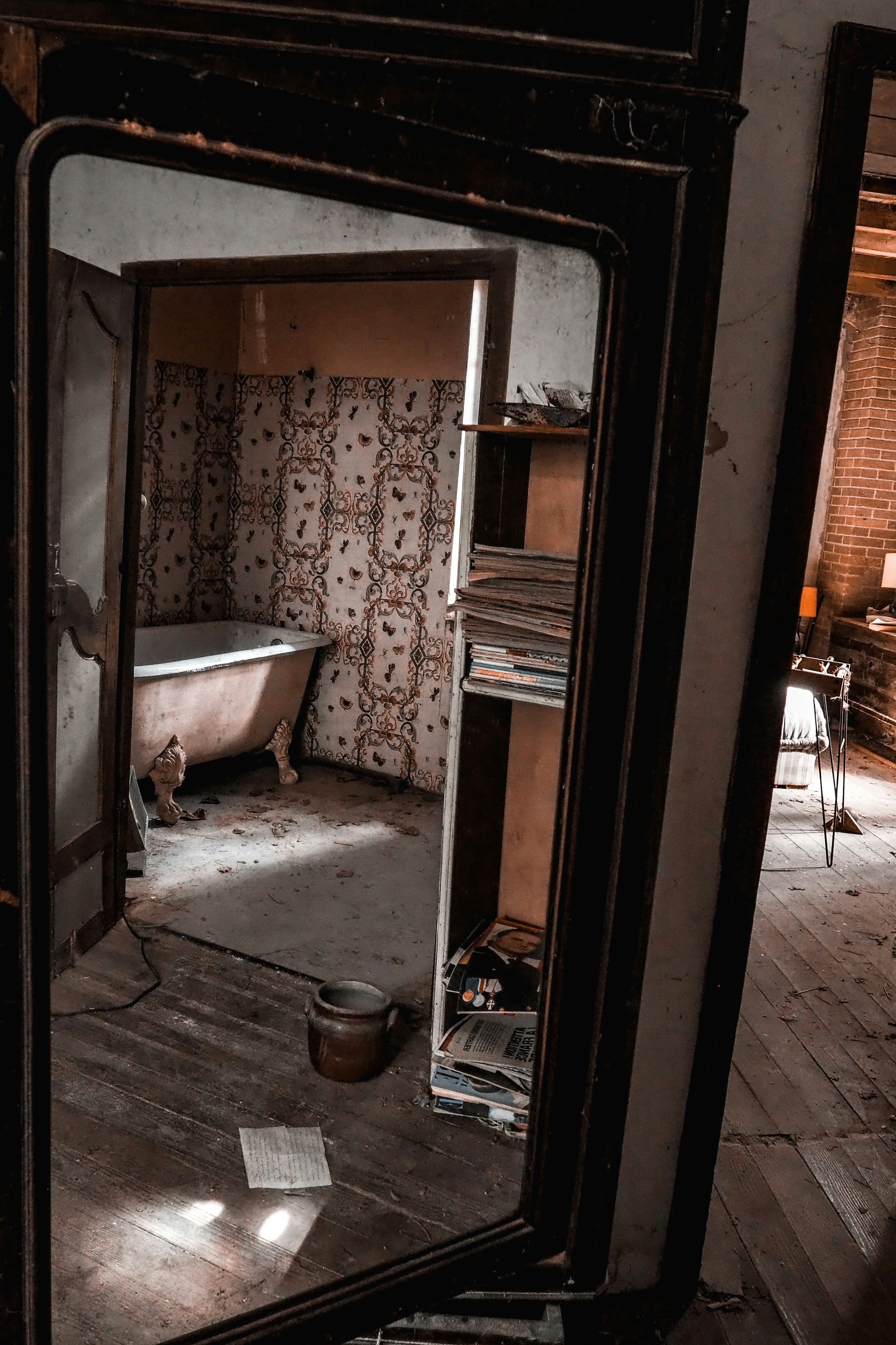 How to get rid of mice under bathtub Bliss Shine