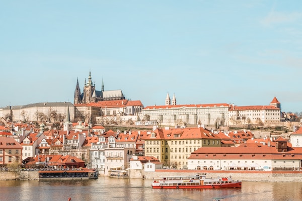 Discovering Prague: Must-See Sights and Hidden Gems