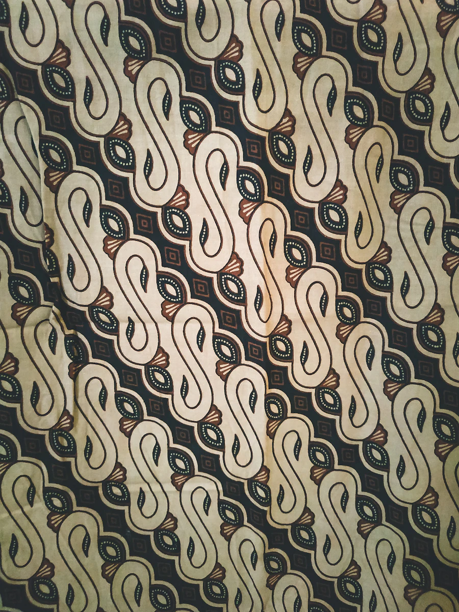 Kain Batik Tulis Parang