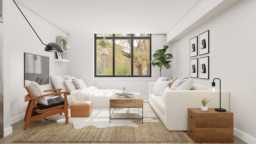 soggiorno con divano bianco e vetrata