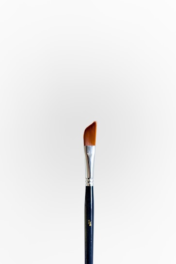 A sleek and innovative brush cleaning system designed for artists.