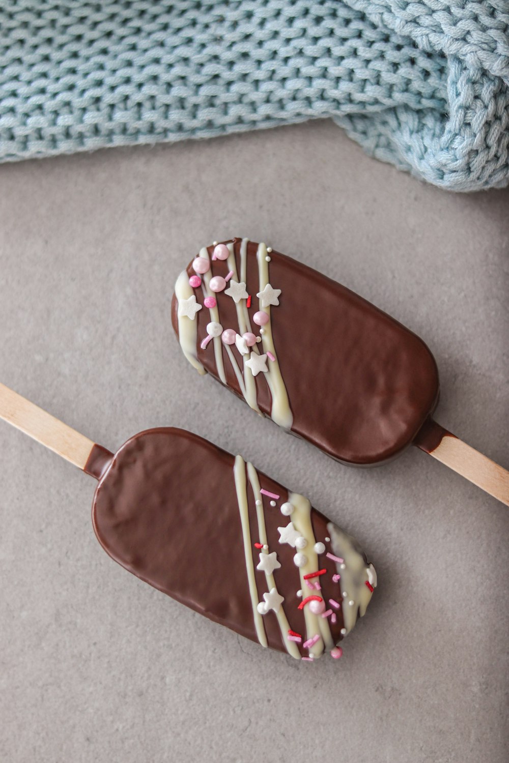 brown and white heart shaped sunglasses