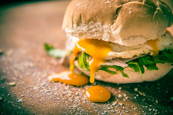 Burger with lettuce and cheese