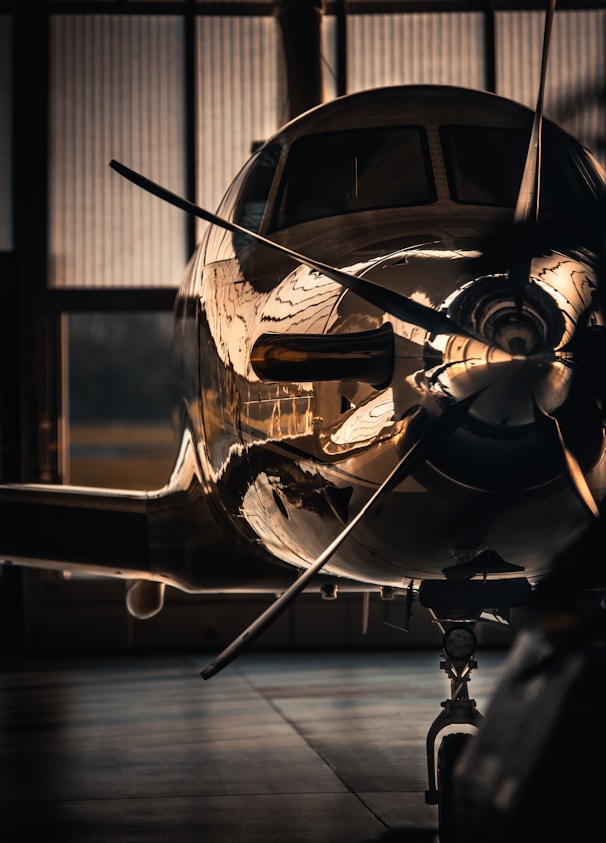 brown and black plane propeller