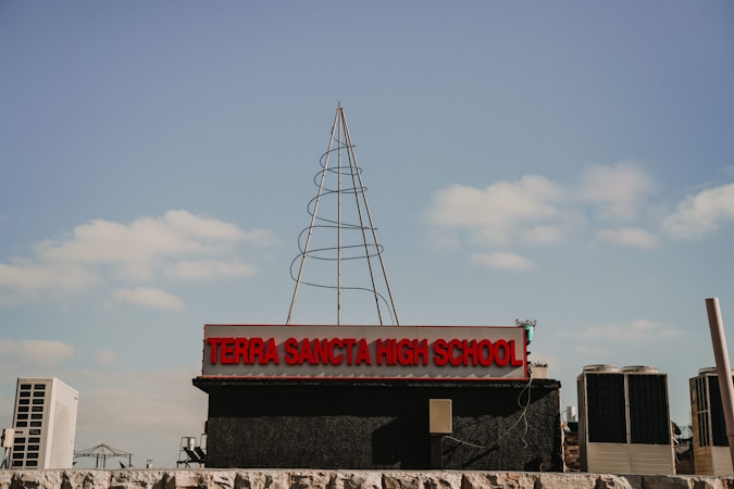 SMKS Katolik Bina Karya Larantuka: Membangun Generasi Unggul