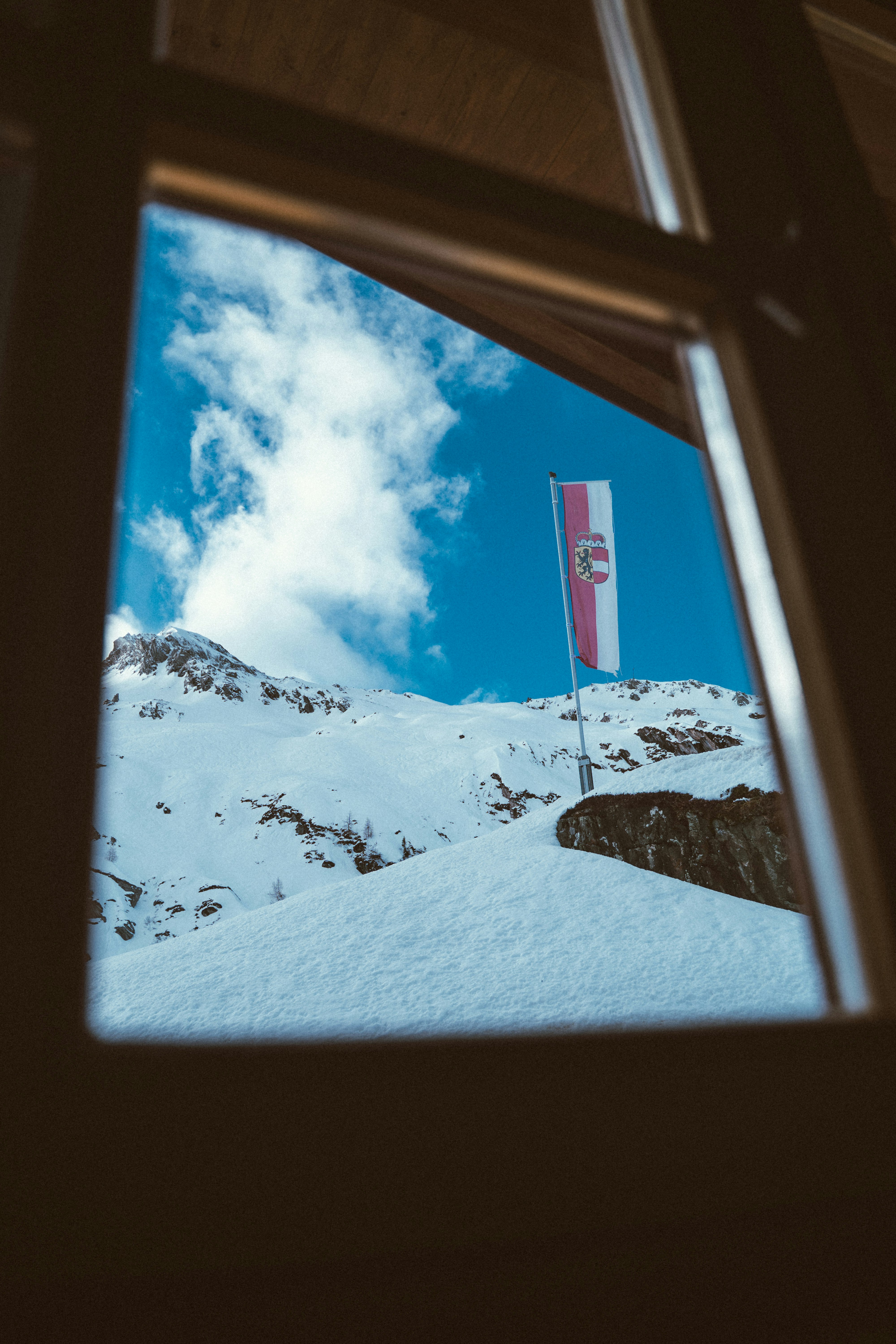 snow covered mountain under blue sky during daytime