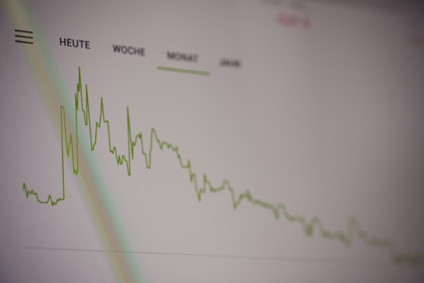 A graphic representing UK election trends.