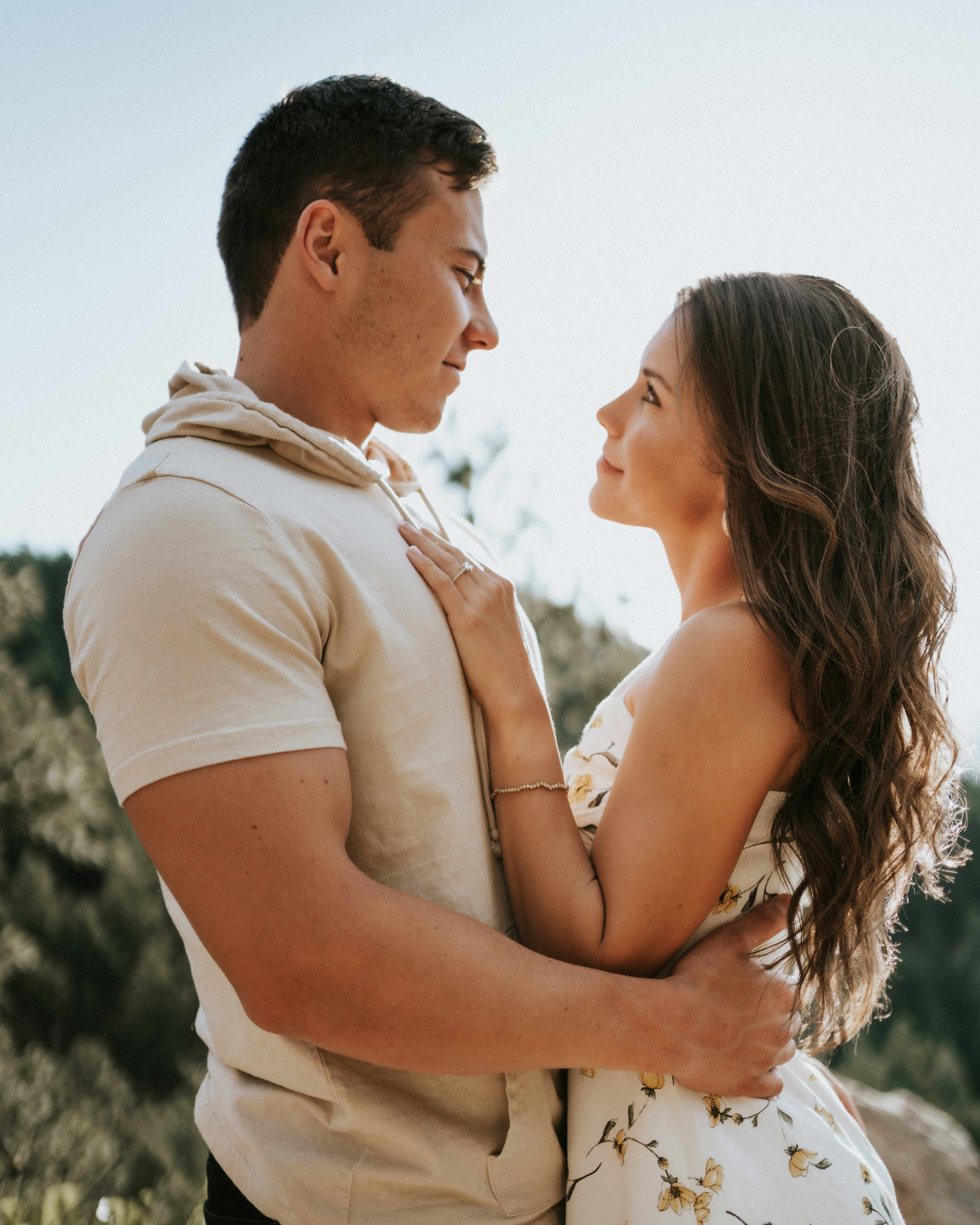 great photo recipe,how to photograph man and woman kissing during daytime