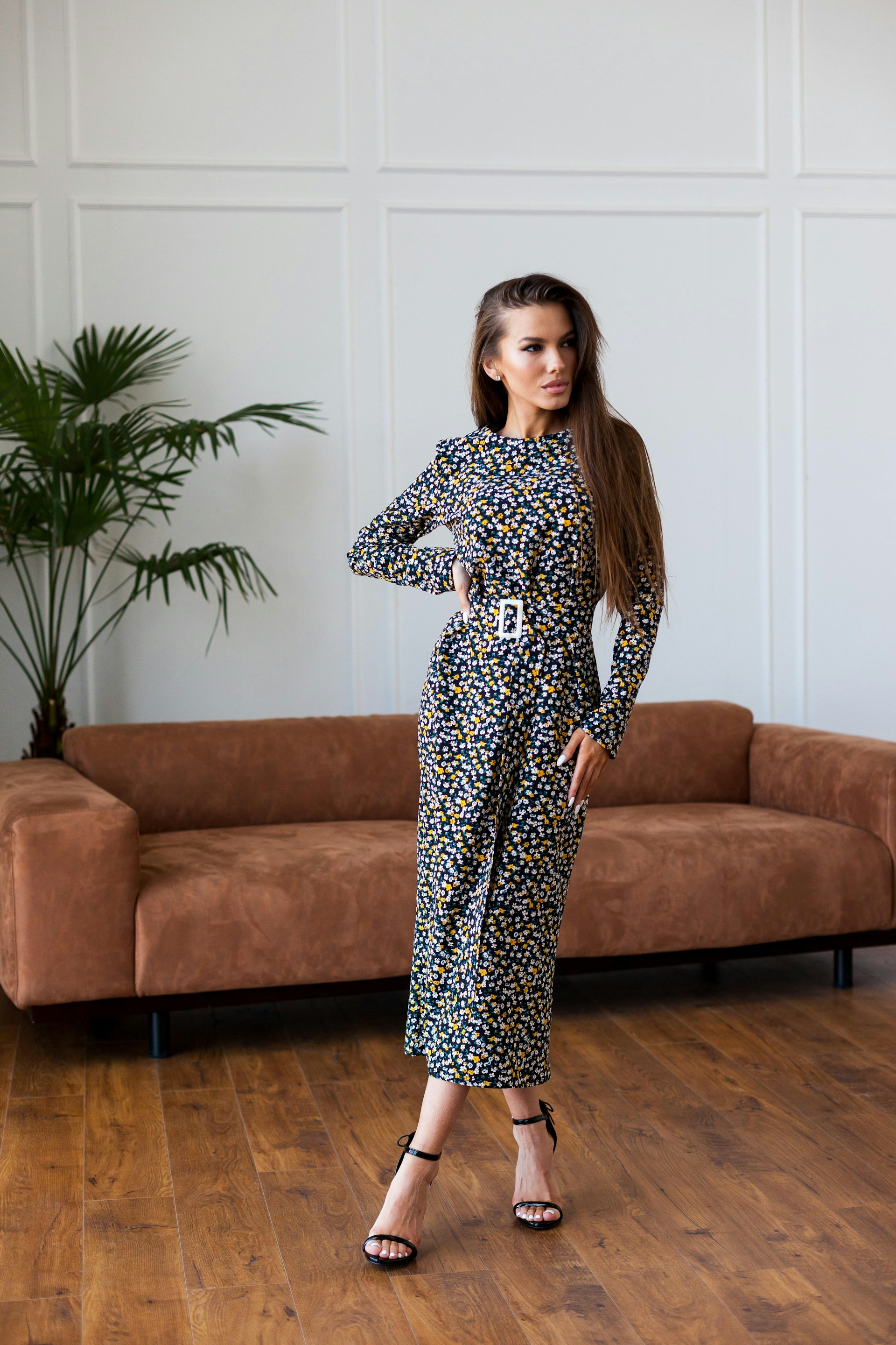 person wearing grey knit sweater