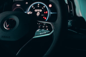 CAR & TRUCK AIRBAGS FOR SALE