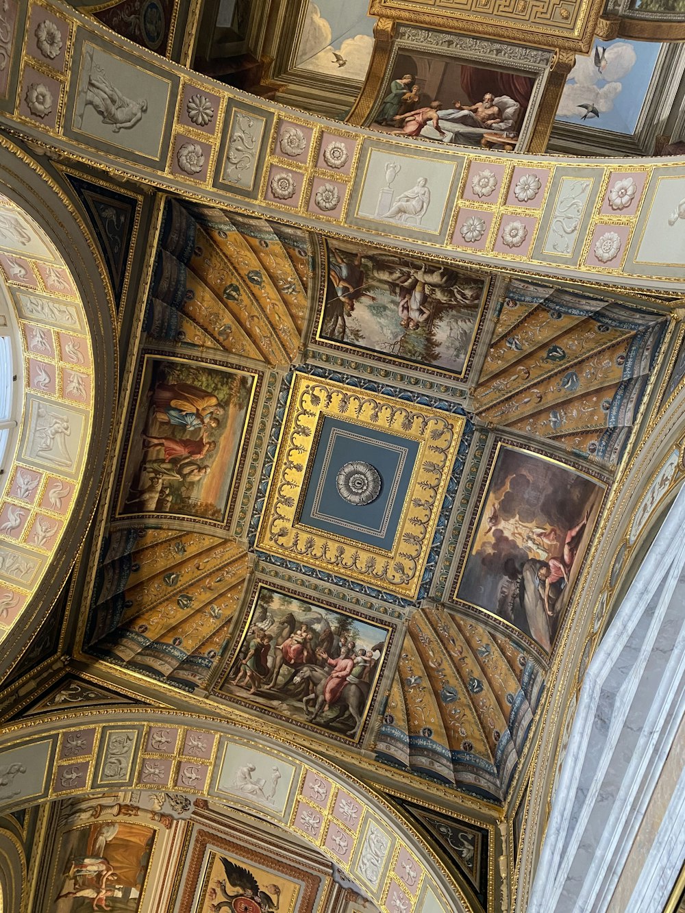 brown and white concrete ceiling