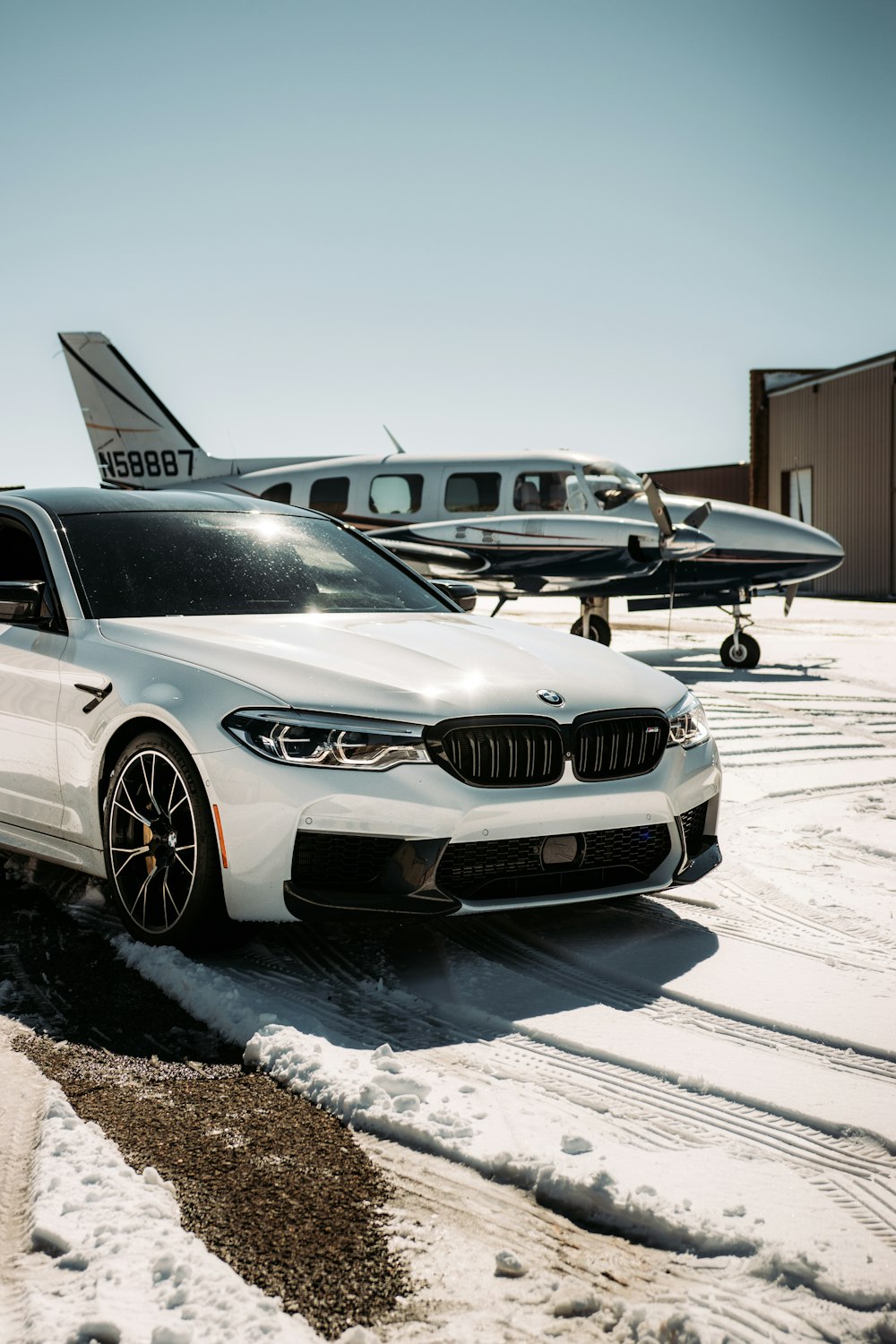 white bmw m 3 coupe