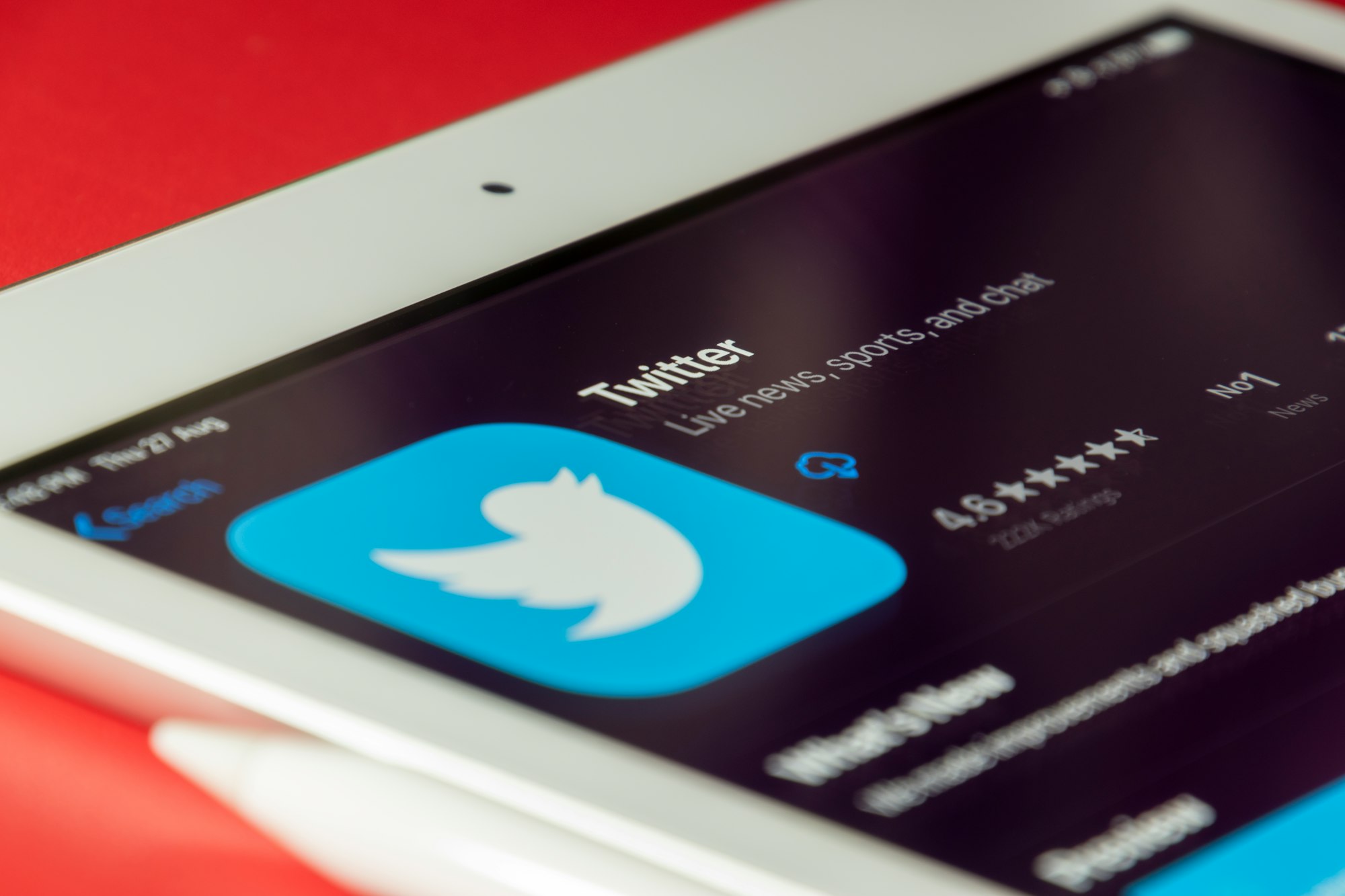 Twitter reverte proibição de anúncios políticos