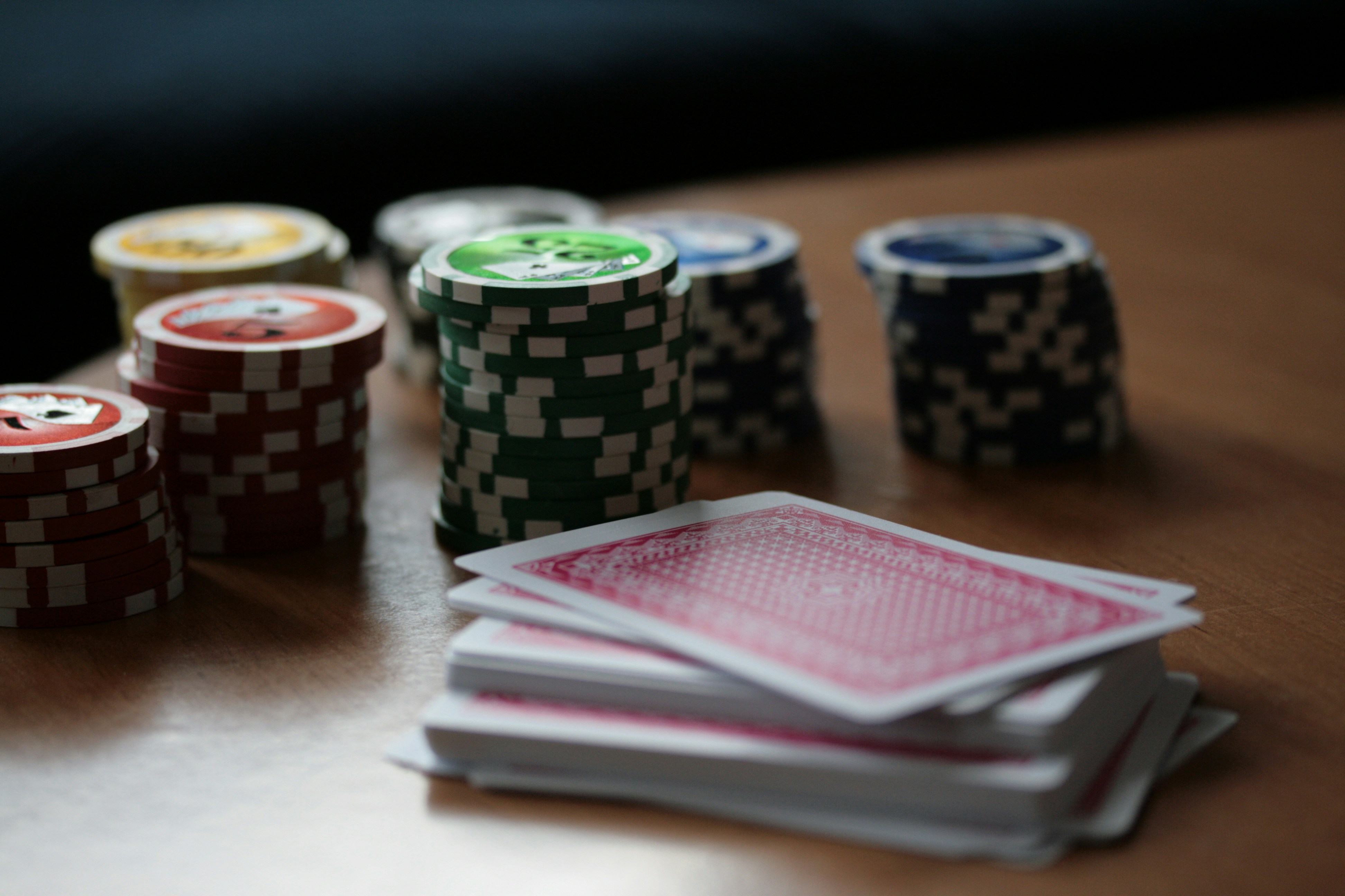canlı bahis poker