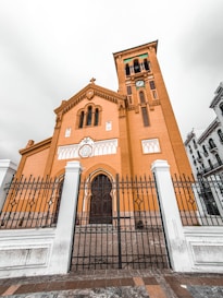 brown and white concrete building